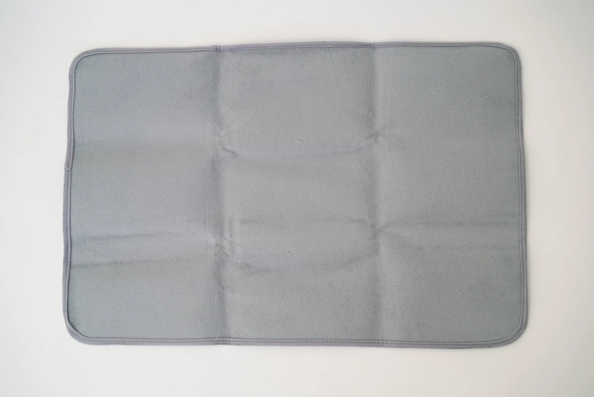 Hand and Machine Washable Self-Warming Pet Mat for Cats & Dogs